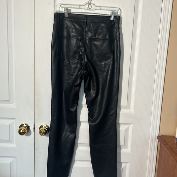 NWT EXPRESS FAUX LEATHER HIGH RISE WOMEN CROPPED PANTS IN SIZE 6 R - Picture 7 of 9